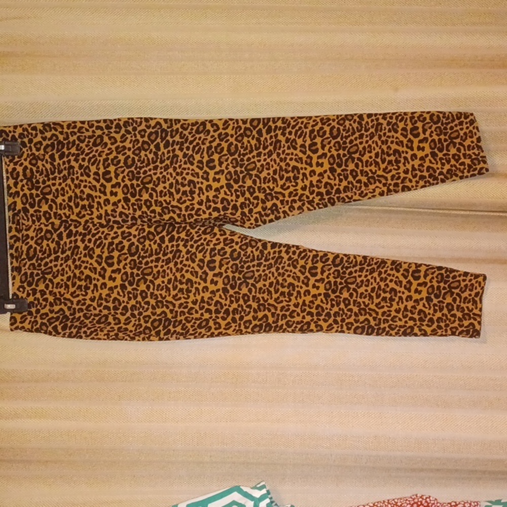Time and Tru skinny stretch pants